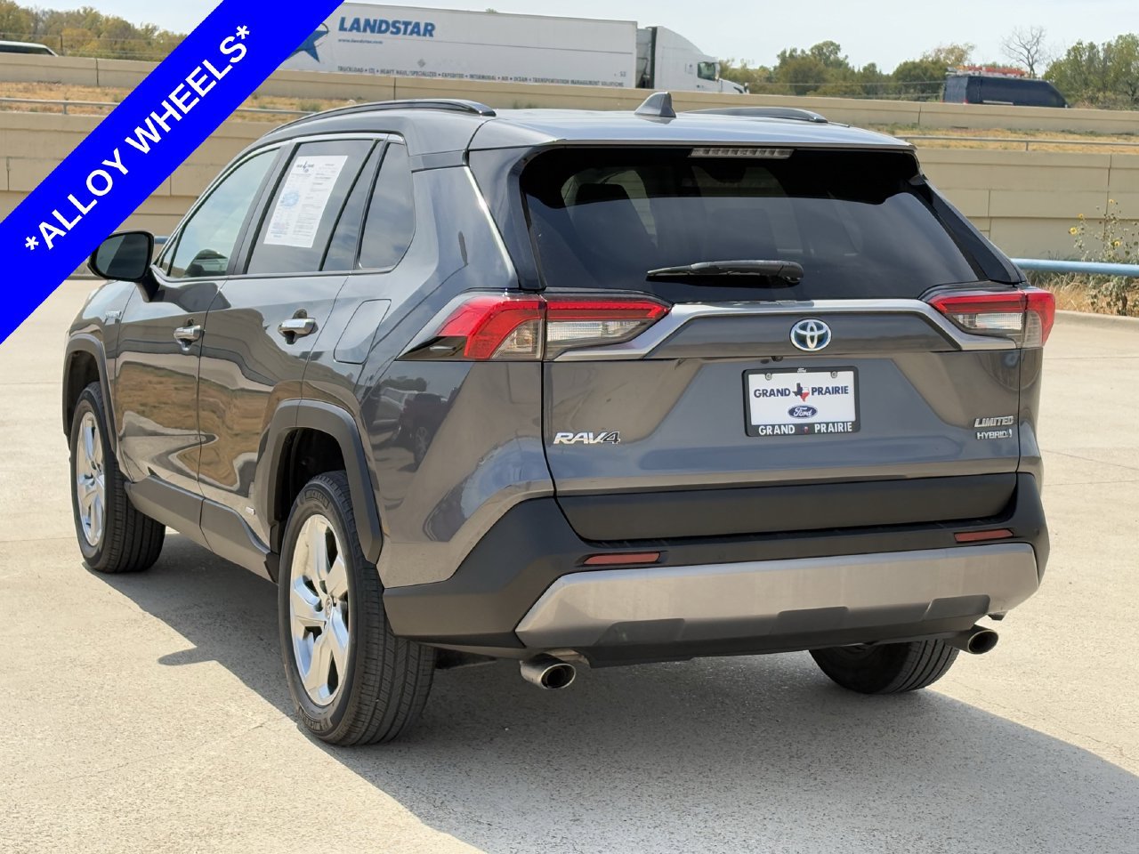 Used 2021 Toyota RAV4 Limited AWD/4WD image 6