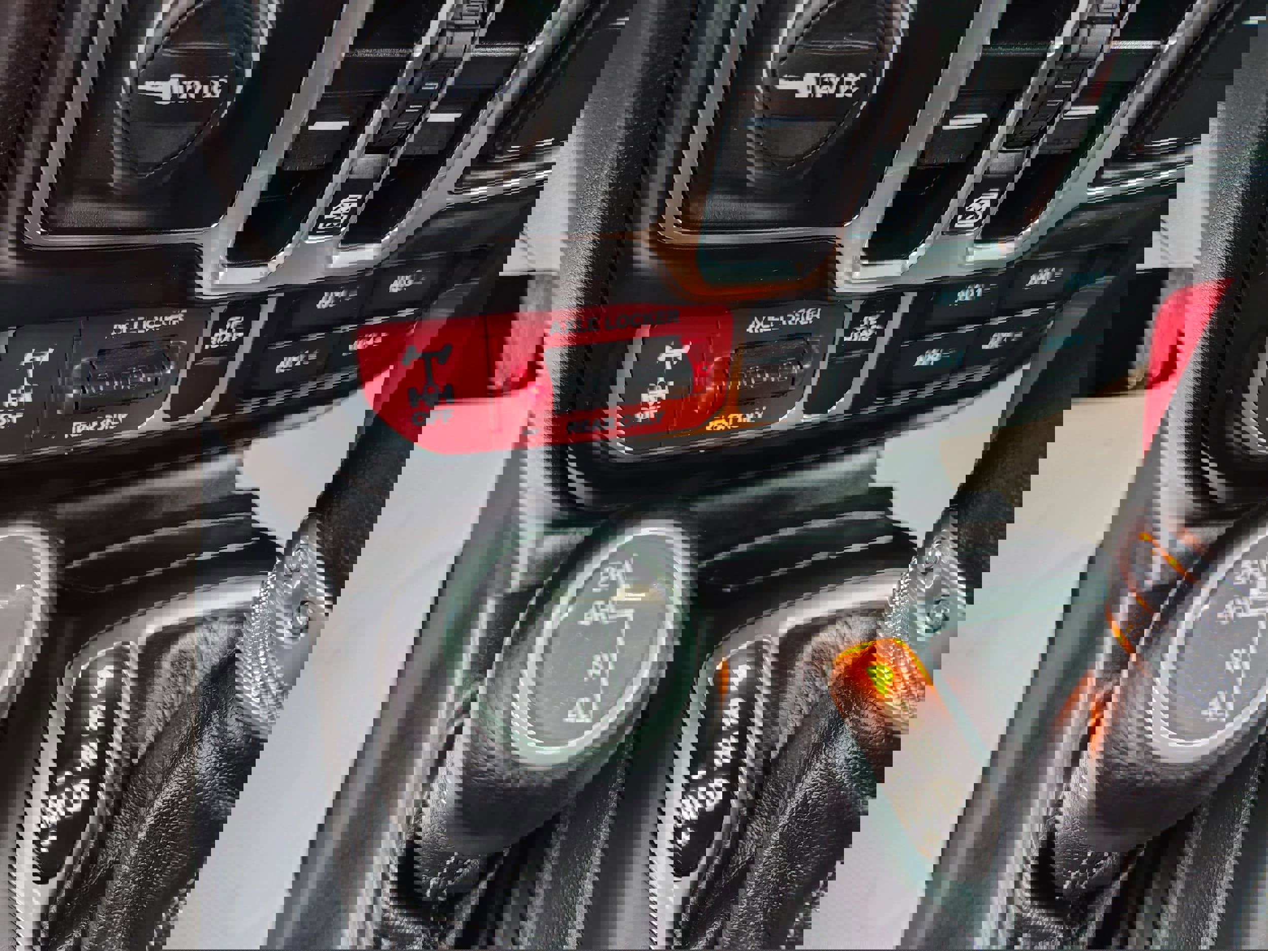 Certified 2024 Jeep Wrangler Willys image 27