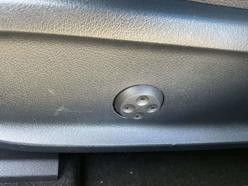 Used 2020 Mercedes-Benz CLA 250 4MATIC w/ AMG Line image 14