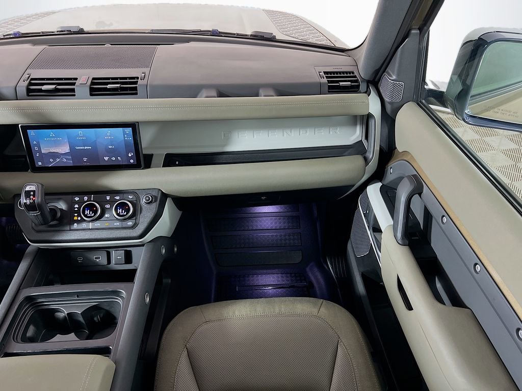 Used 2021 Land Rover Defender 110 S image 24