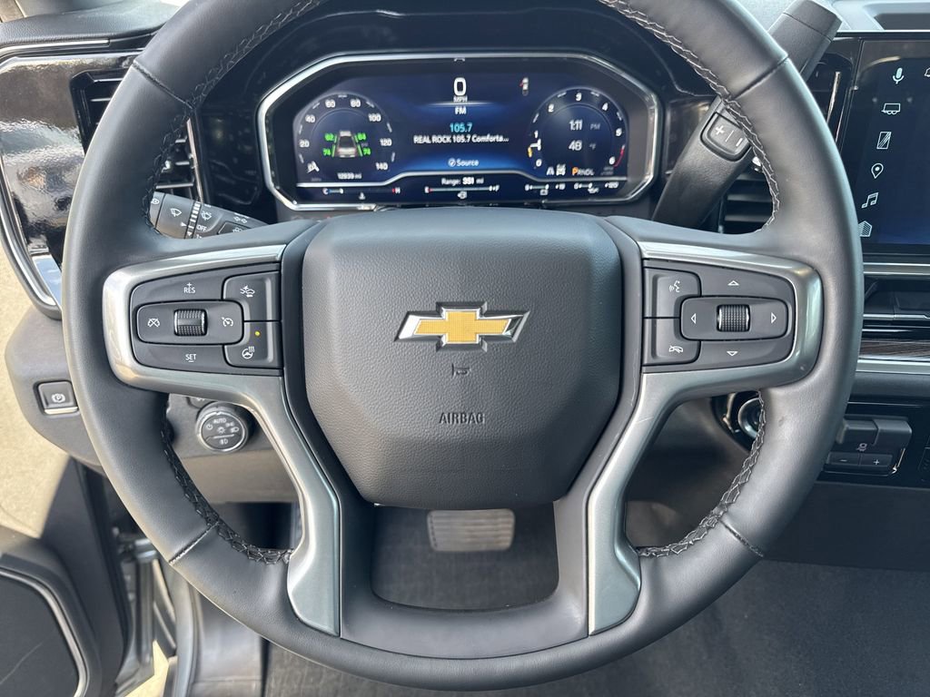 Used 2025 Chevrolet Silverado 2500 LT image 12