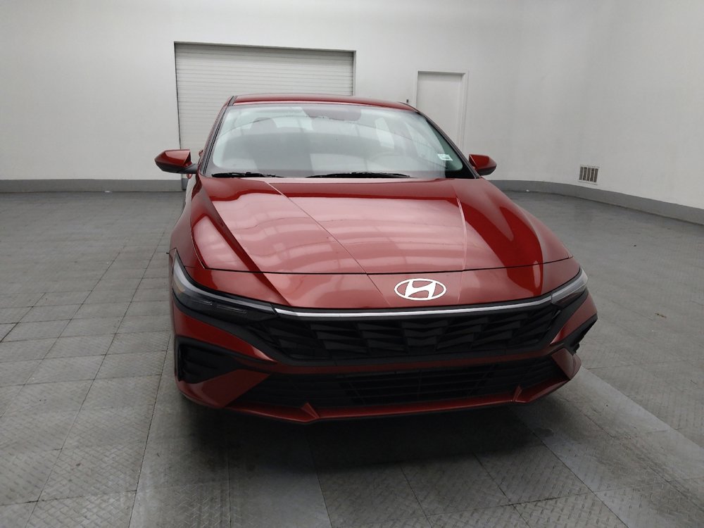 Used 2025 Hyundai Elantra SE image 14