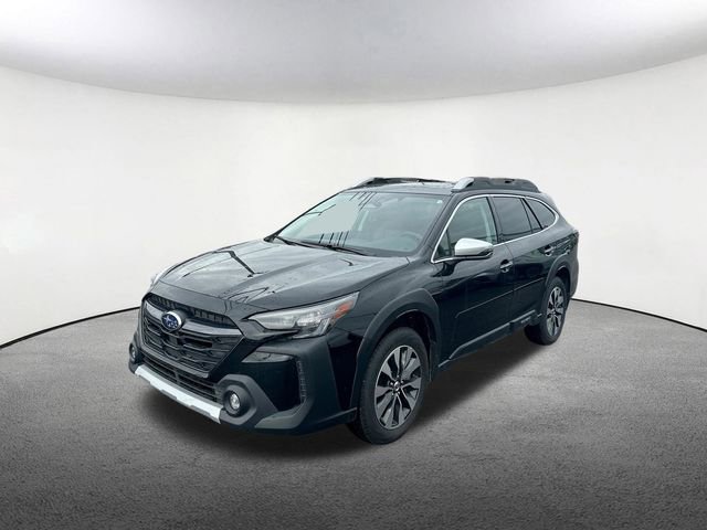 Used 2025 Subaru Outback Touring AWD/4WD image 1
