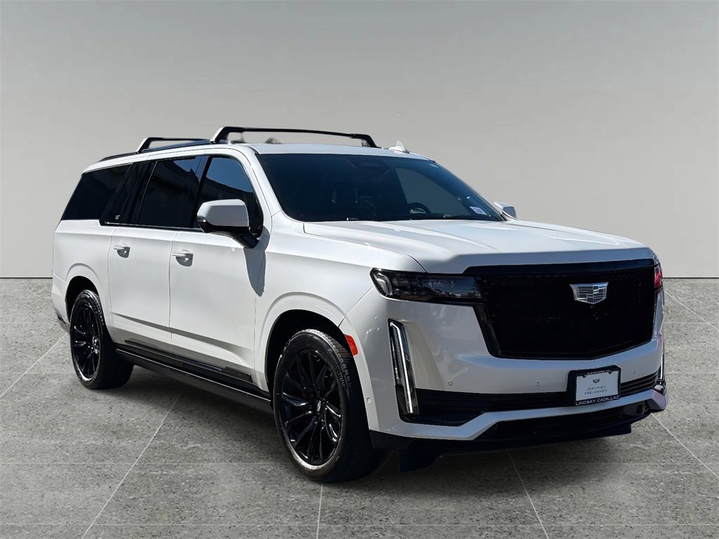 Used 2024 Cadillac Escalade ESV Sport Platinum w/ LPO, ONYX Package image 9