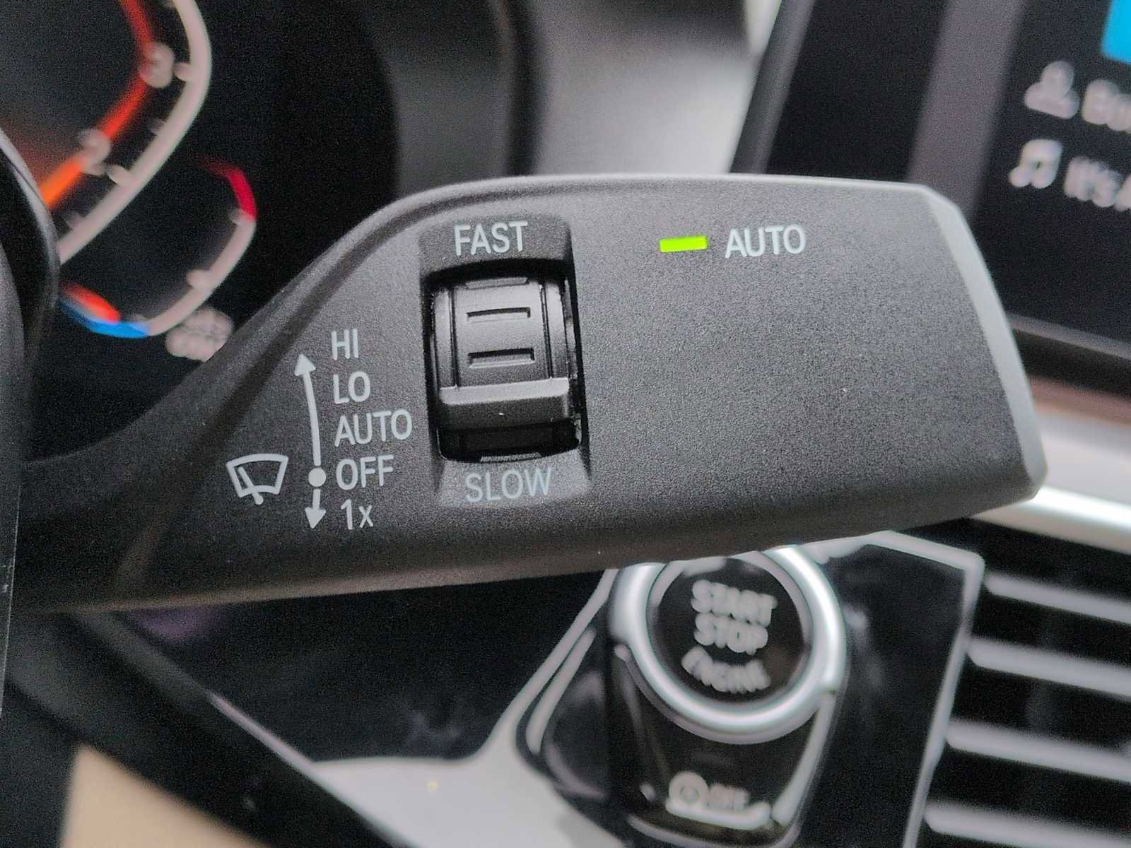 Used 2023 BMW 530i xDrive w/ Premium Package image 28