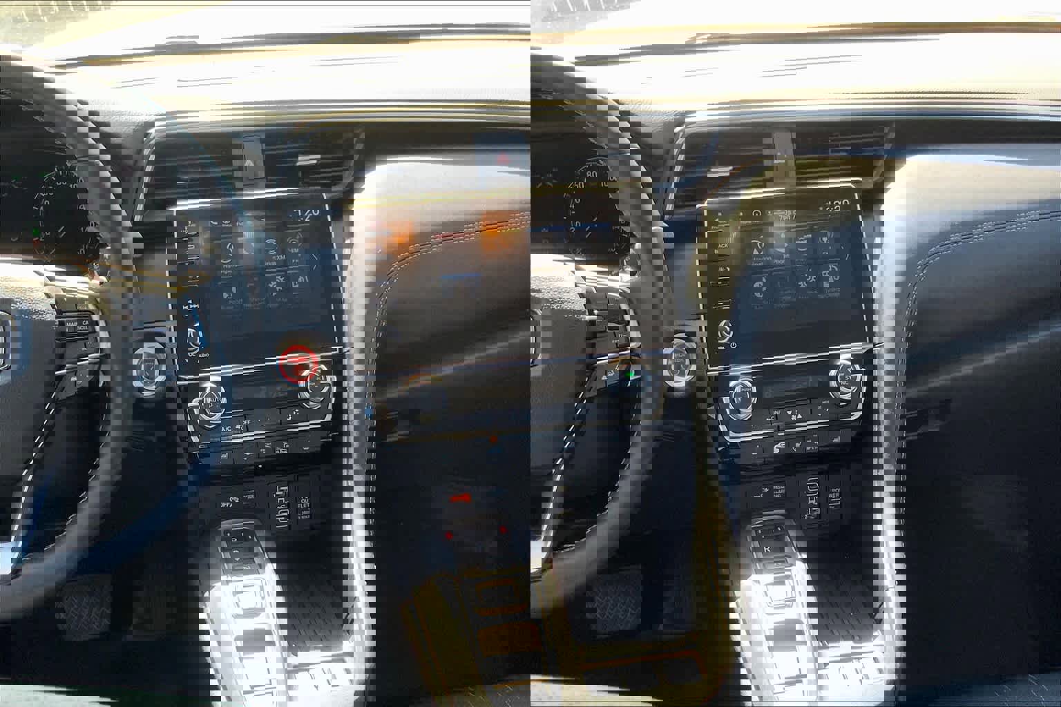 Used 2019 Honda Insight Touring image 6