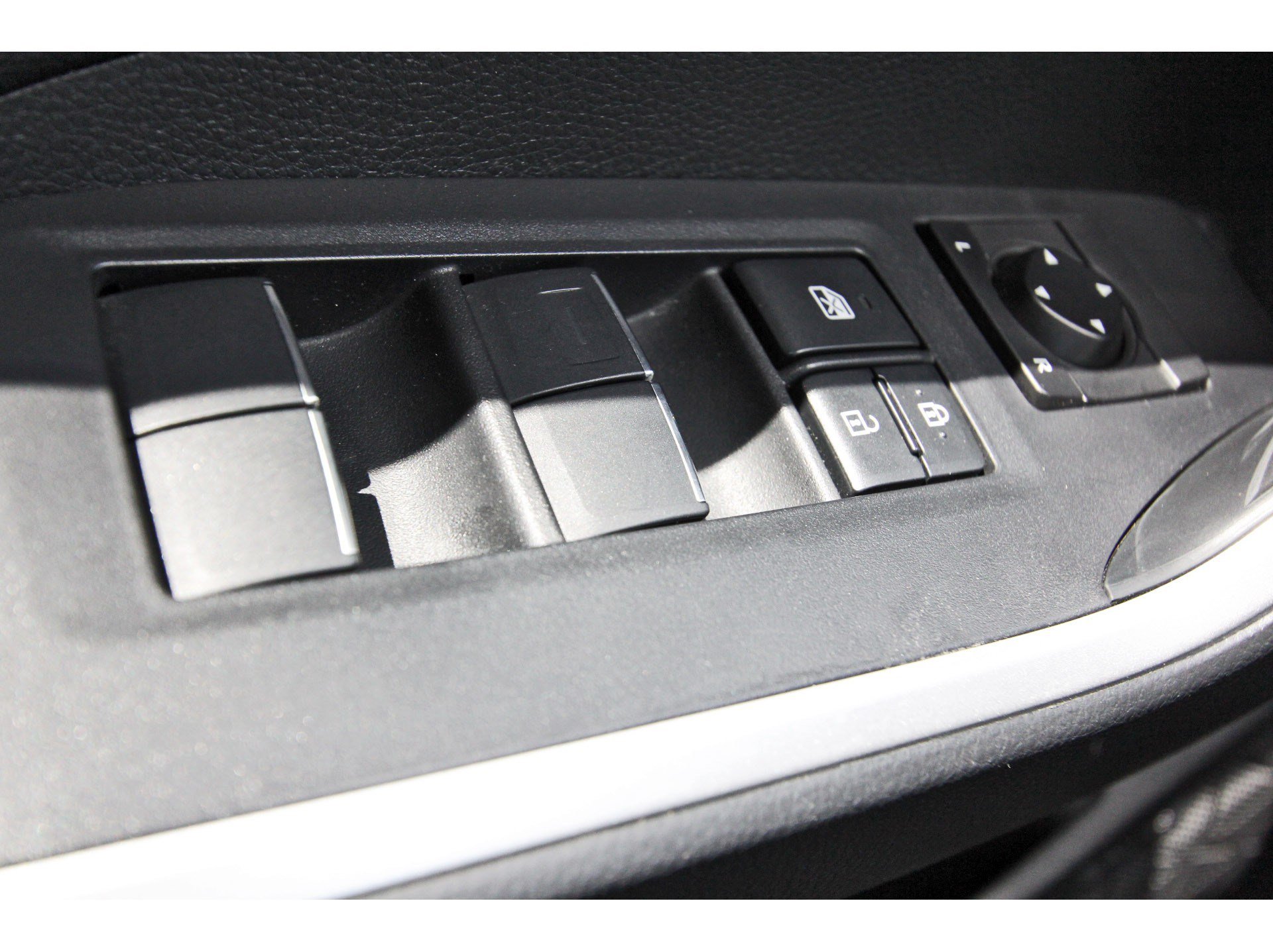 Used 2019 Toyota RAV4 XSE AWD/4WD image 22