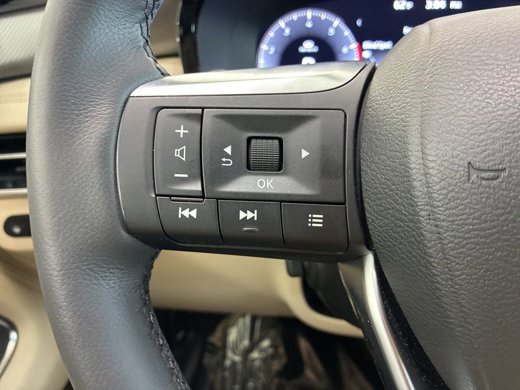 Used 2025 INFINITI QX60 Luxe image 30