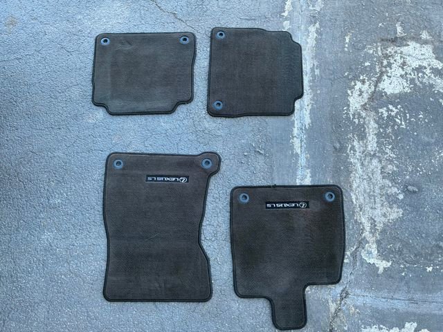 Used 2021 Lexus LS 500 w/ Accessory Package (Z2) image 31