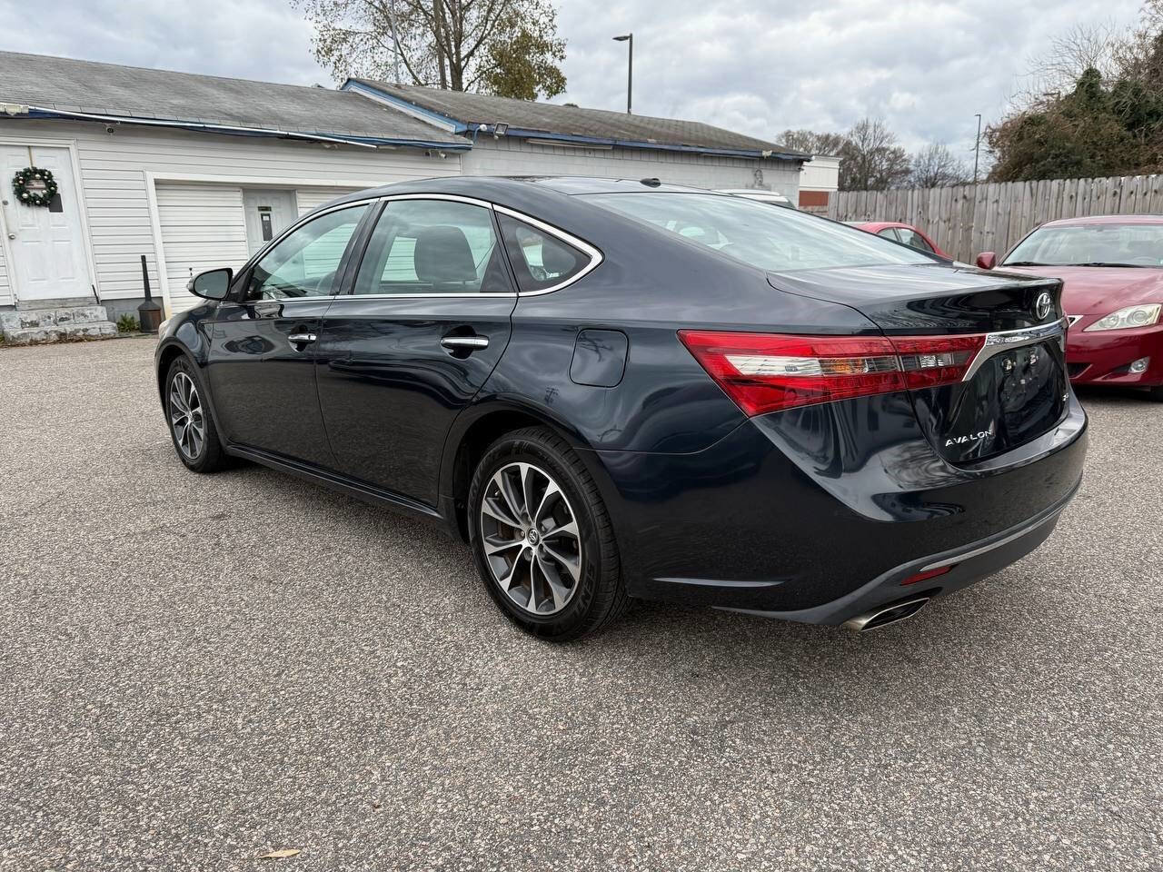 Used 2016 Toyota Avalon XLE image 8