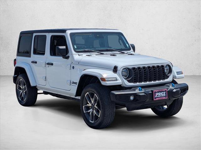 Used 2024 Jeep Wrangler Unlimited AWD/4WD image 3
