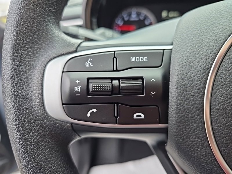 Used 2023 Kia K5 LXS image 11
