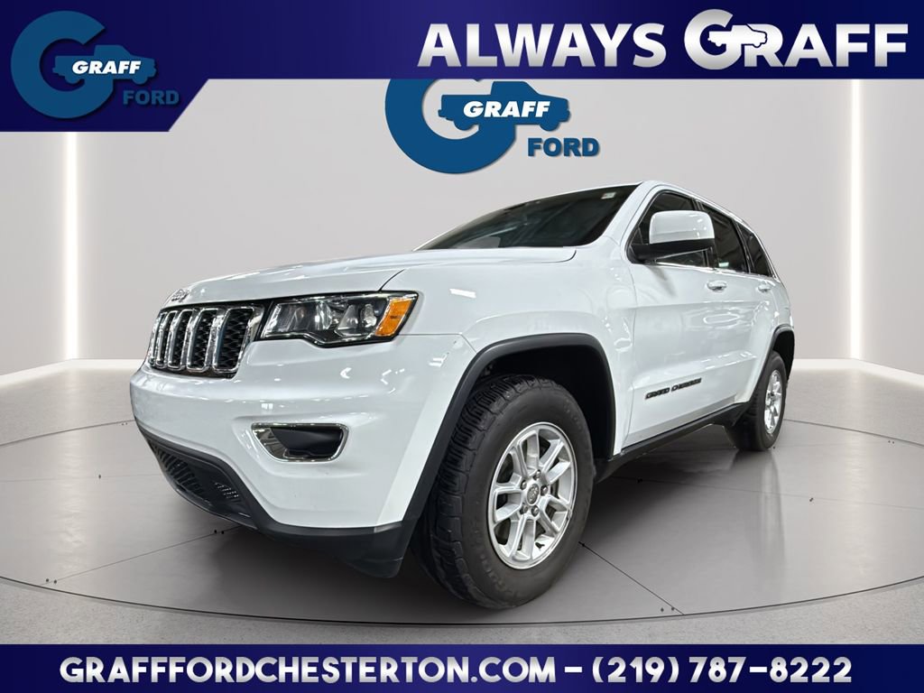 Used 2019 Jeep Grand Cherokee Laredo image 1
