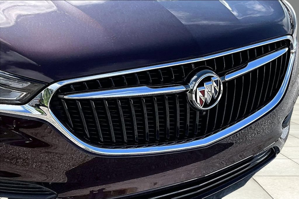 Certified 2018 Buick Enclave Essence w/ Trailering Package FWD image 21
