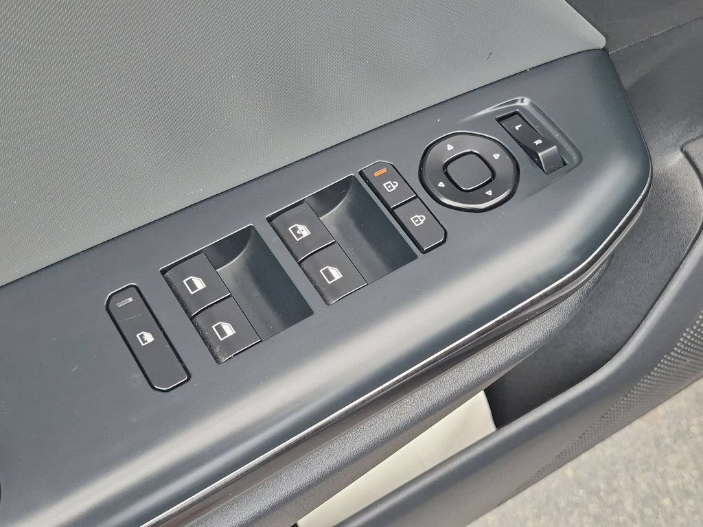 Used 2025 Kia K4 FWD image 13