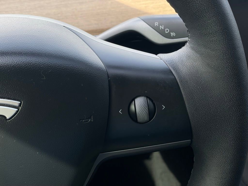 Used 2022 Tesla Model 3 Performance image 13