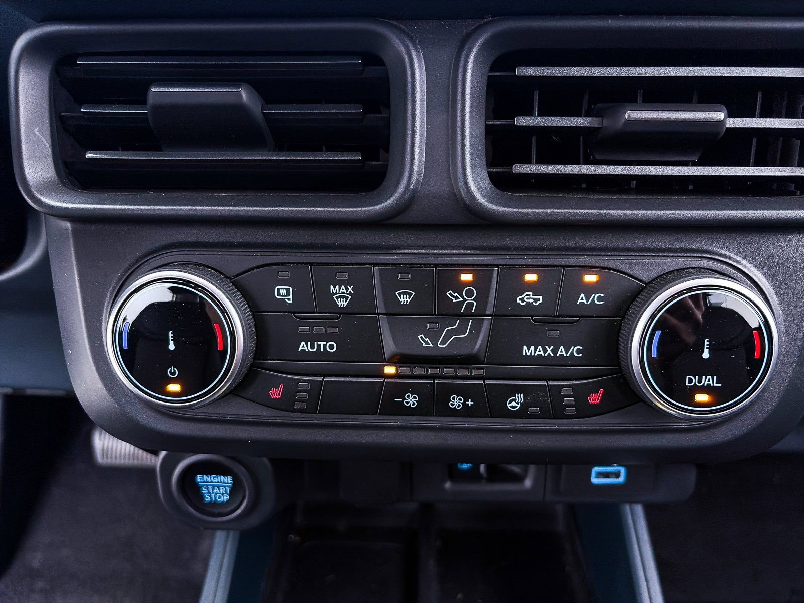 Used 2024 Ford Maverick Lariat w/ Black Appearance Package image 23