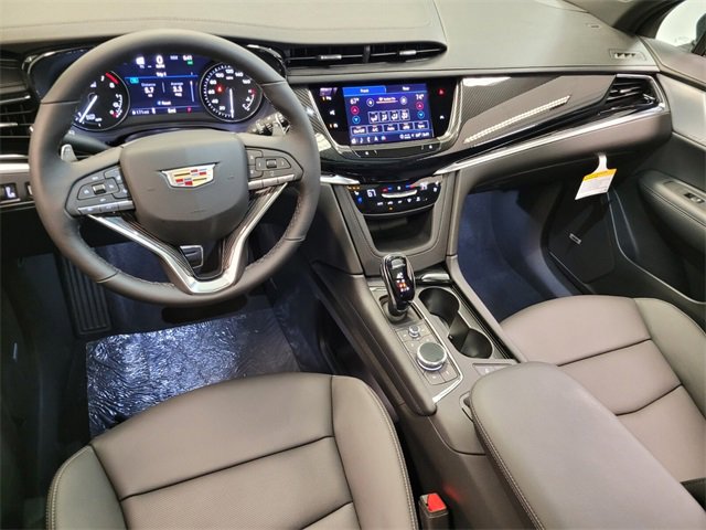 New 2025 Cadillac XT6 Sport w/ Technology Package image 8