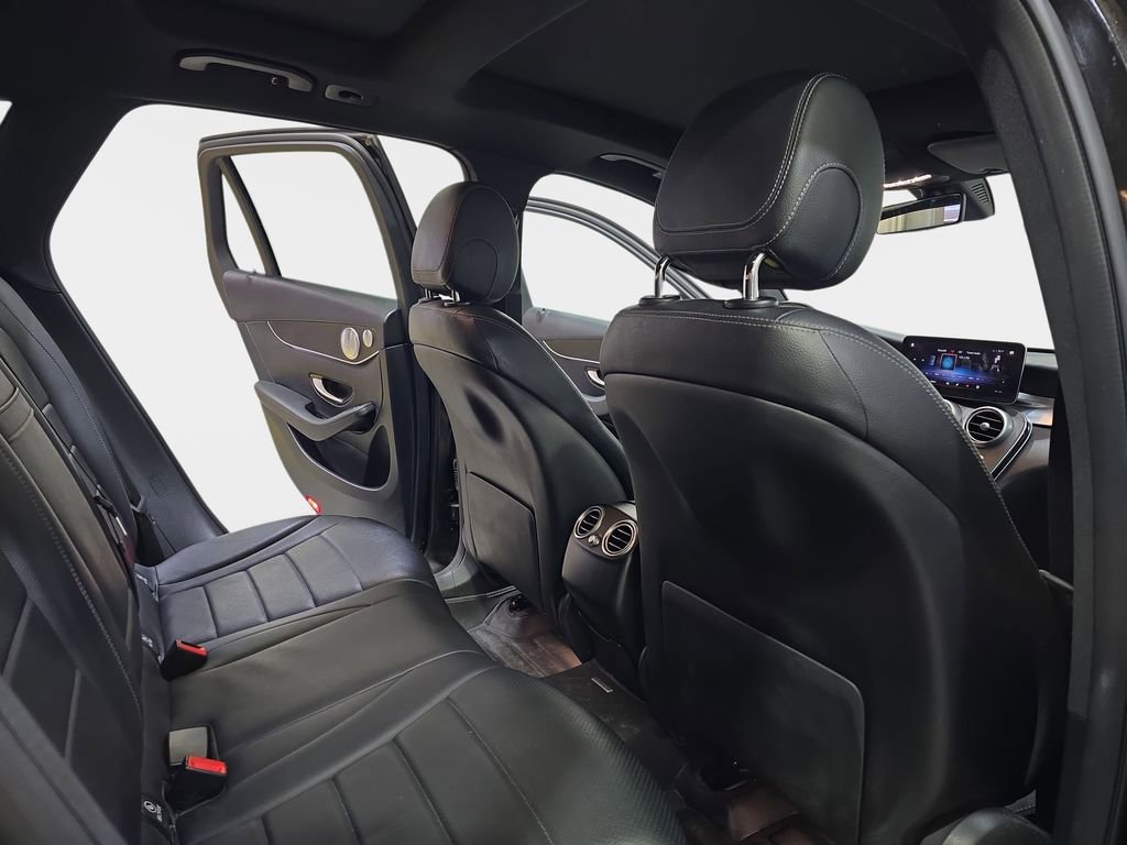 Used 2020 Mercedes-Benz GLC 300 4MATIC image 13