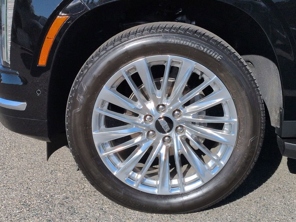 Certified 2025 Cadillac Escalade ESV Premium Luxury image 26