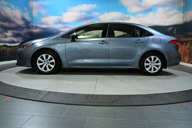 Used 2022 Toyota Corolla LE image 5