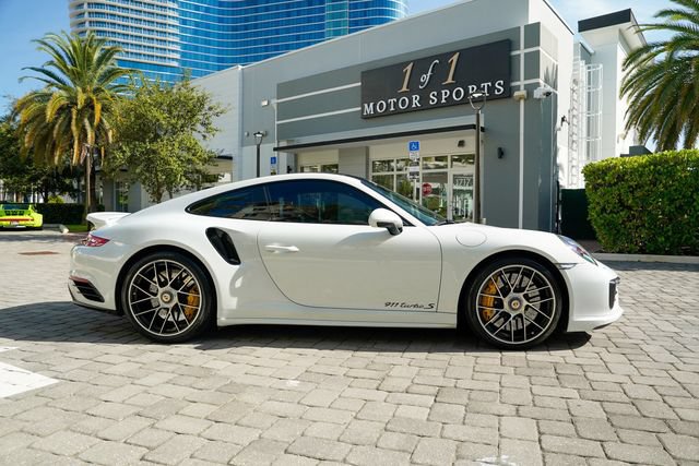 Used 2017 Porsche 911 4 Coupe AWD/4WD image 32