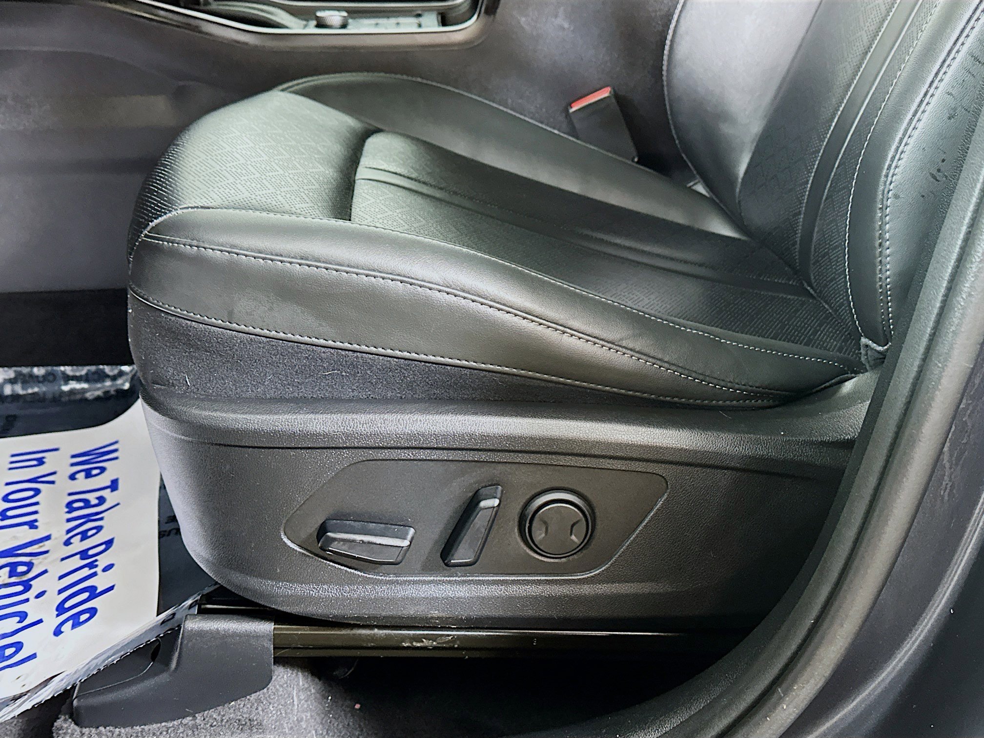 Used 2023 Kia Sorento S w/ Panoramic Sunroof Package image 19