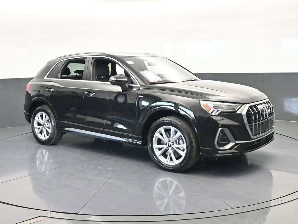 Used 2025 Audi Q3 2.0T Premium image 8