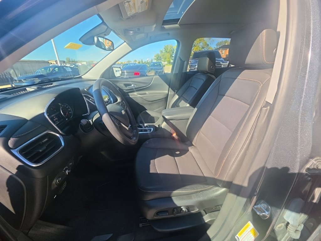 Used 2021 Chevrolet Equinox Premier AWD/4WD image 14