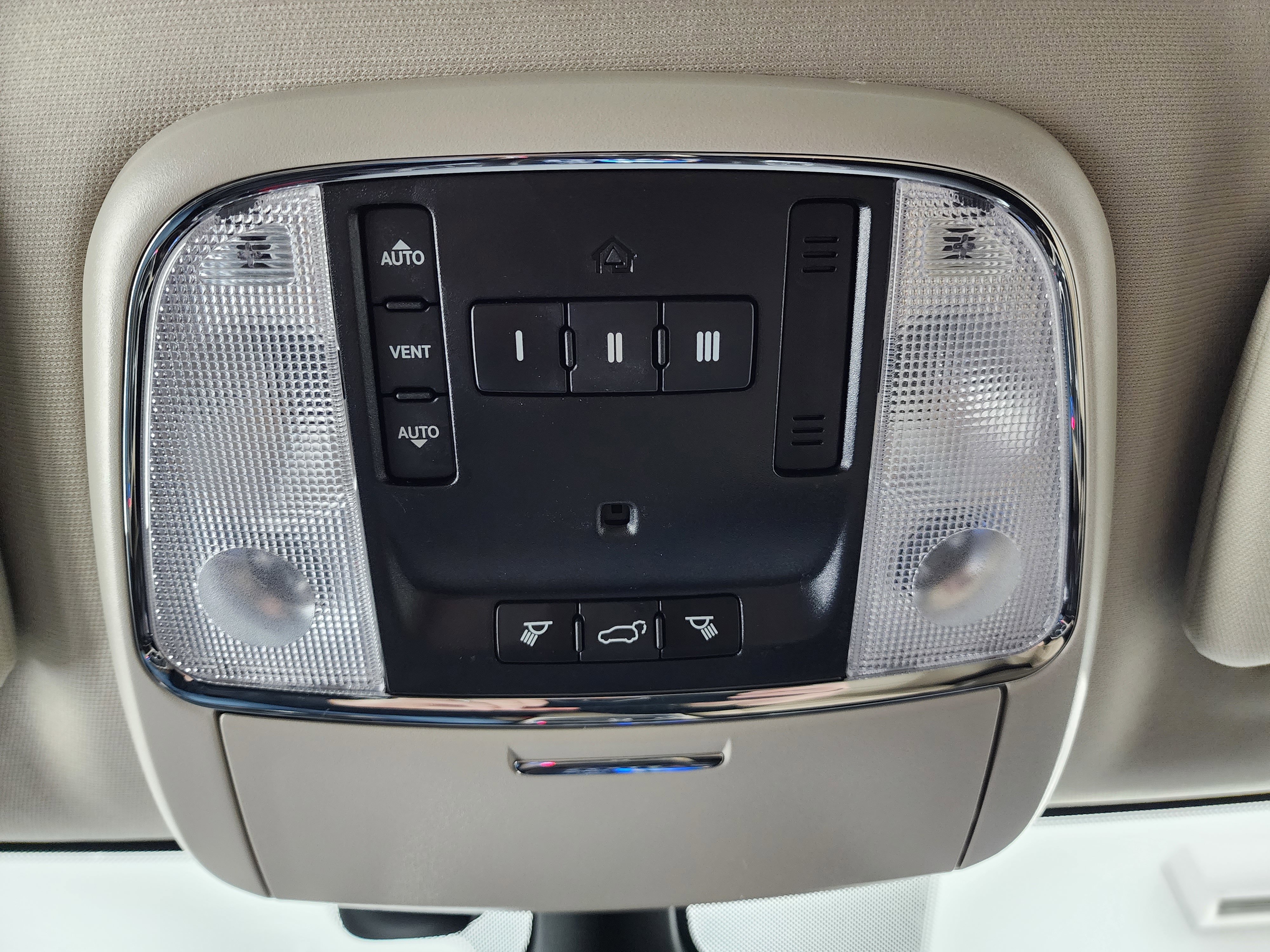 Used 2019 Dodge Durango Citadel w/ Technology Group image 44