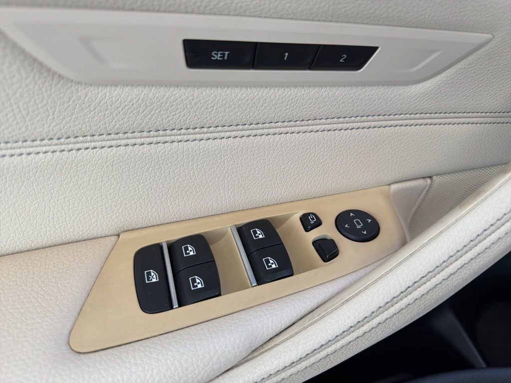 Used 2019 BMW 540i w/ Convenience Package RWD image 6