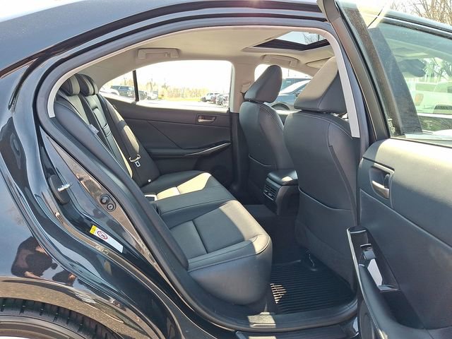 Used 2018 Lexus IS 300 AWD w/ Comfort Package image 26