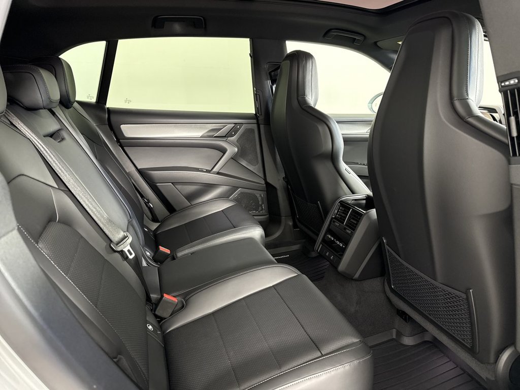 New 2026 Porsche Cayenne Electric AWD/4WD image 25