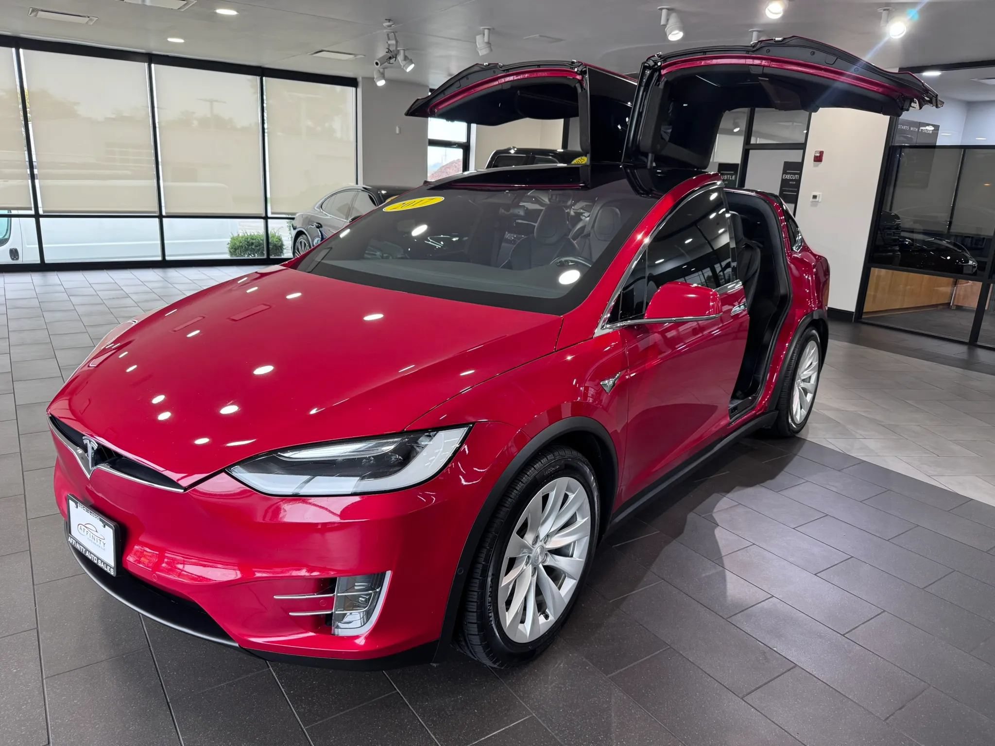 Used 2017 Tesla Model X 90D AWD/4WD image 1