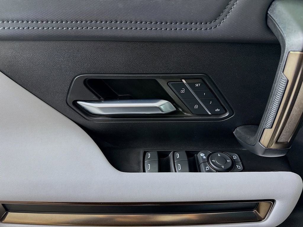 Used 2024 GMC Hummer EV 2X w/ Extreme Off-Road Package image 18