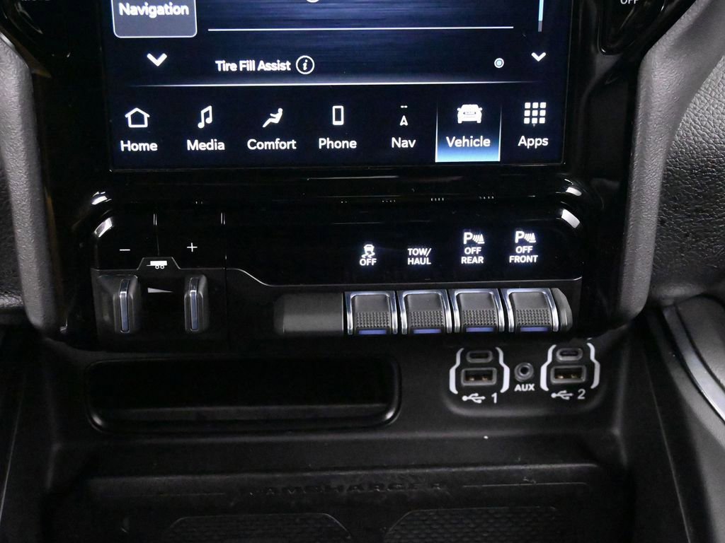 Used 2023 RAM 1500 Laramie AWD/4WD image 35