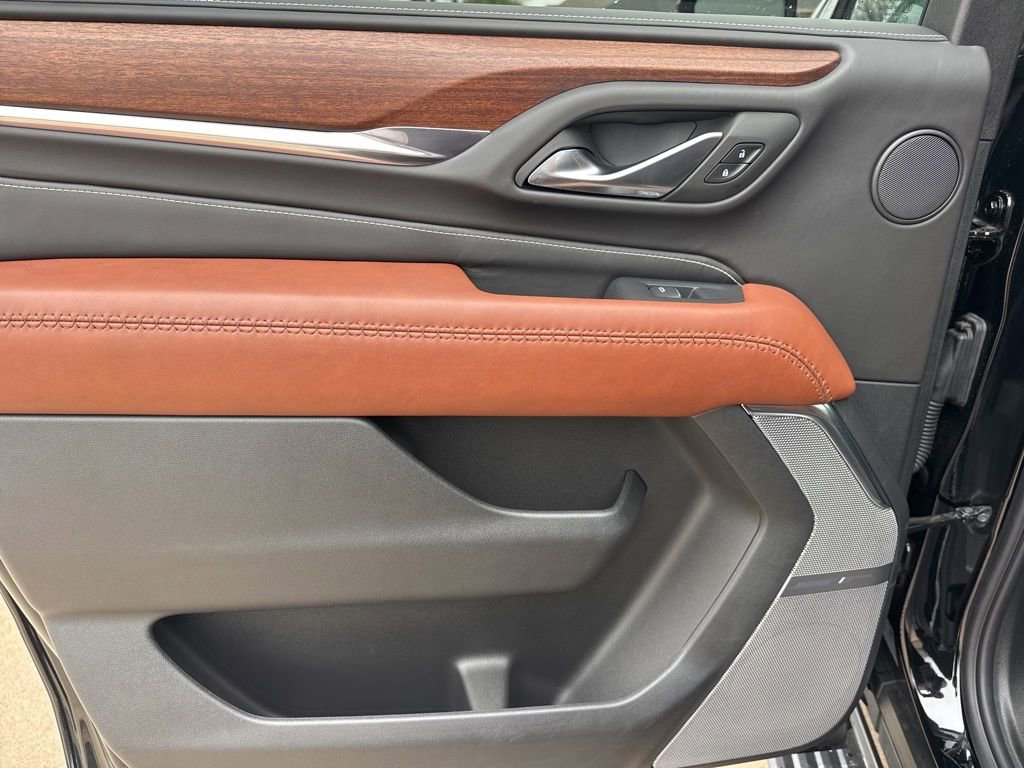 Used 2024 GMC Yukon XL Denali Ultimate w/ LPO, Illumination Package image 35