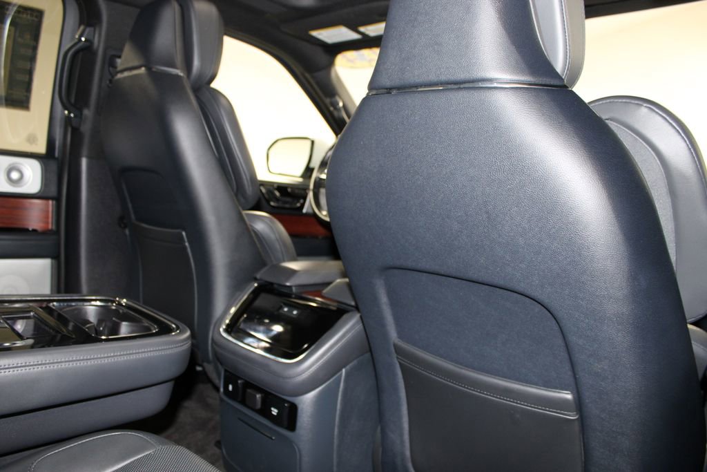 Used 2024 Lincoln Navigator Reserve image 37