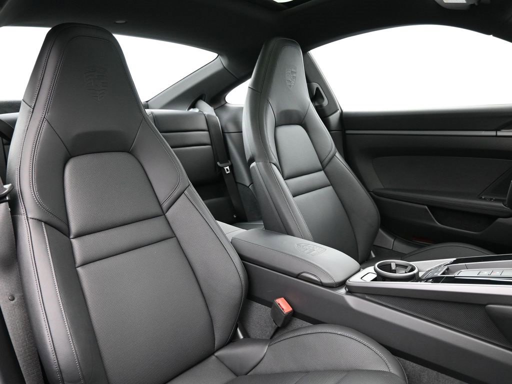 Certified 2025 Porsche 911 Carrera image 26