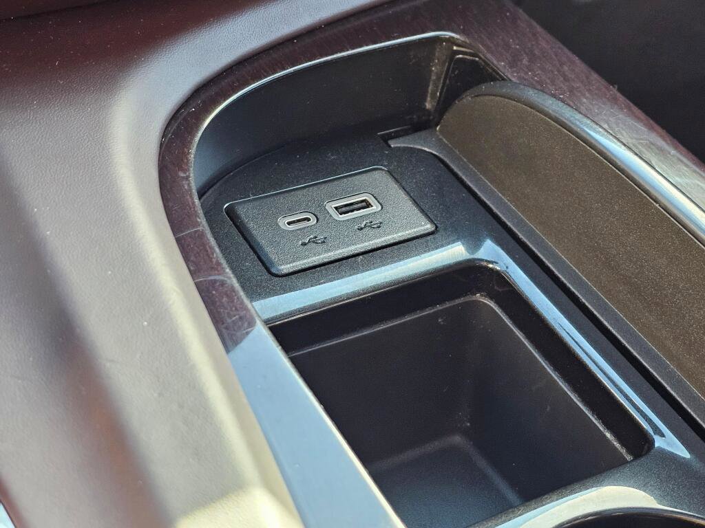 Certified 2023 Cadillac Escalade ESV Sport Platinum image 41