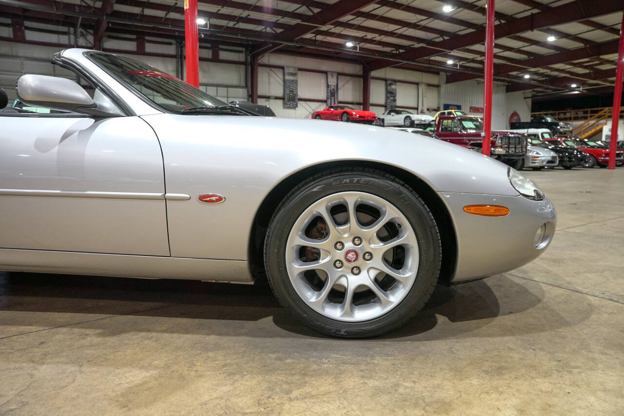 Used 2001 Jaguar XK8 Convertible RWD image 11