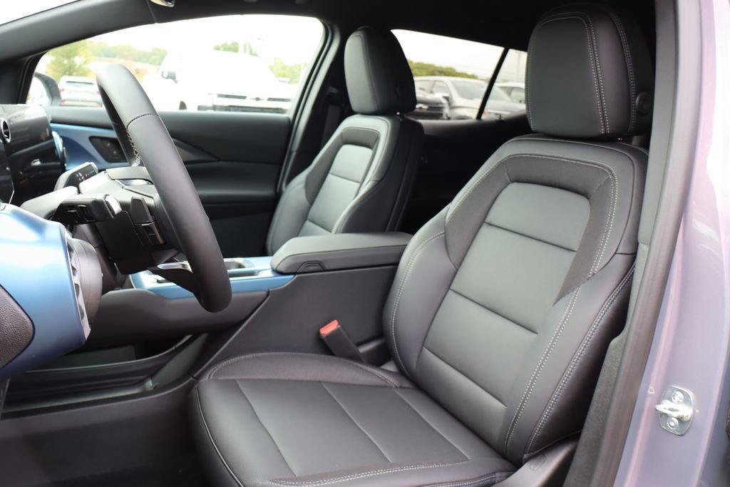 New 2026 Chevrolet Equinox EV LT image 11