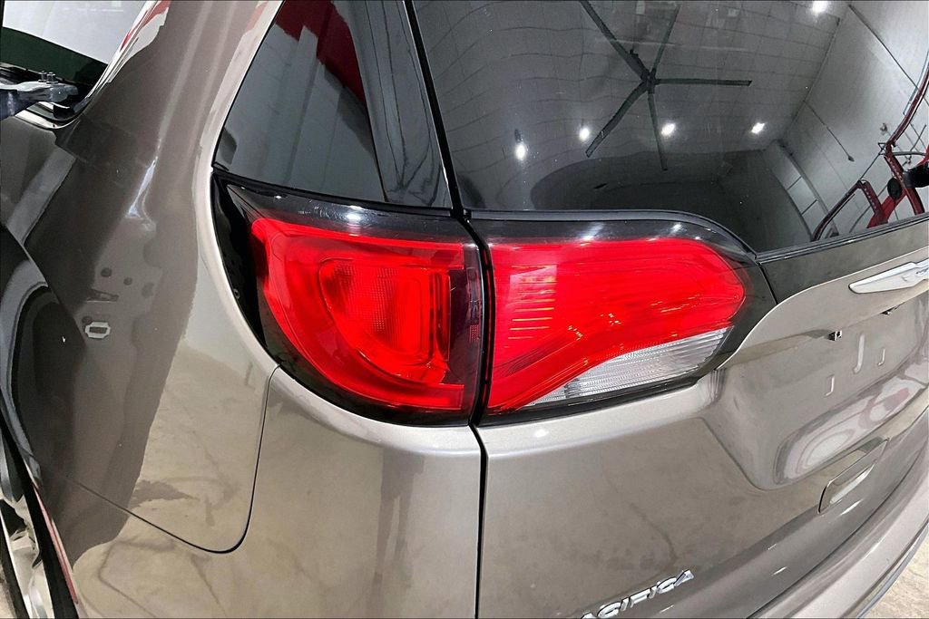 Used 2018 Chrysler Pacifica Touring-L Plus w/ Advanced Safetytec Group image 29