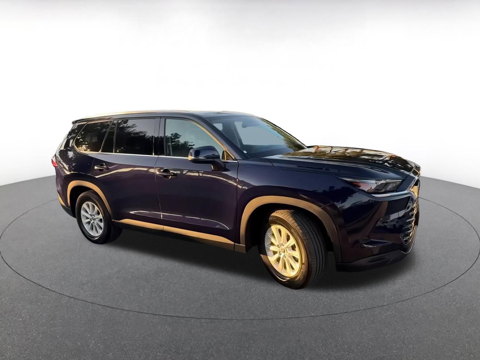 Used 2025 Toyota Grand Highlander FWD video 2