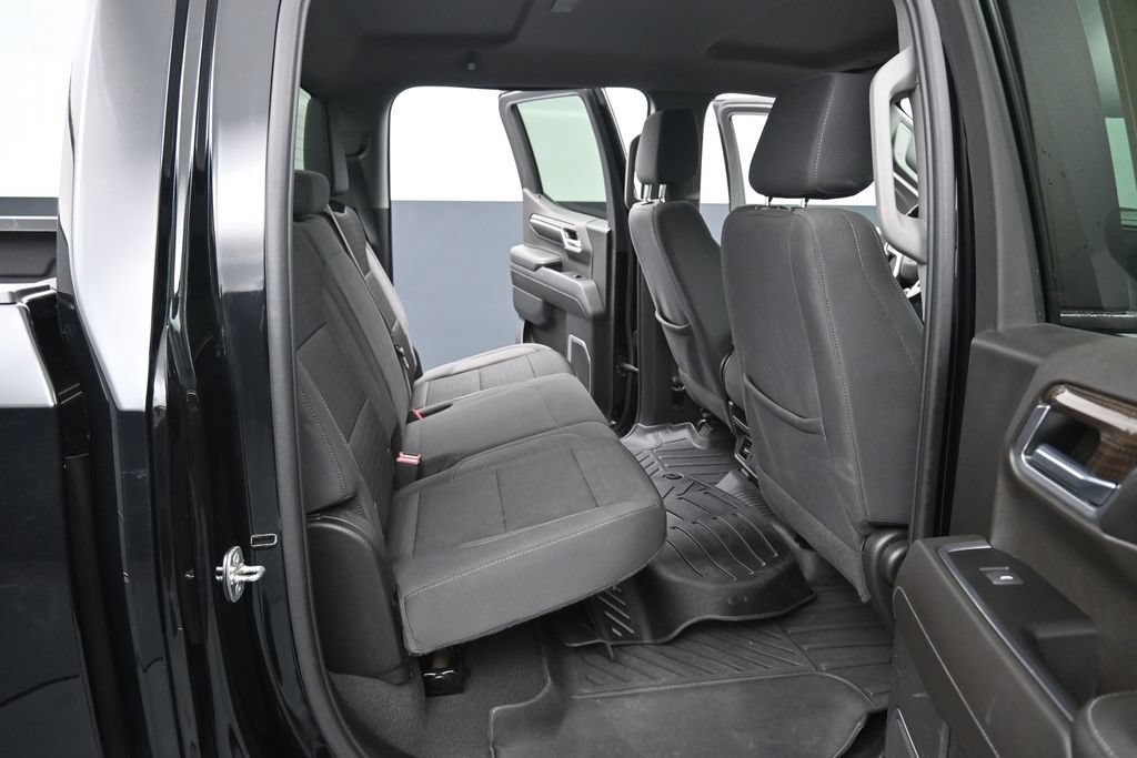 Used 2022 Chevrolet Silverado 1500 LT AWD/4WD image 29