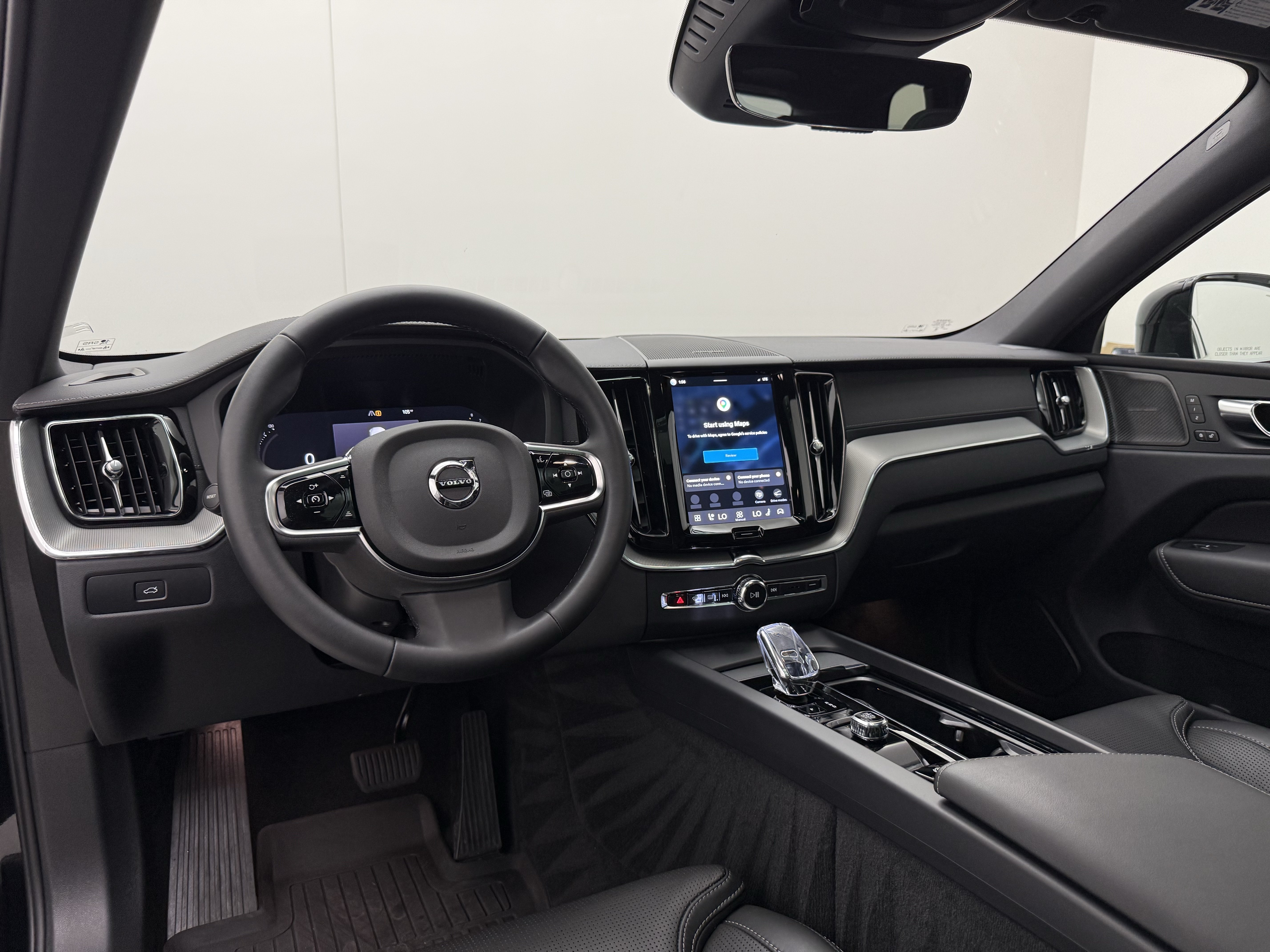 Certified 2024 Volvo XC60 B5 Ultimate AWD/4WD image 23