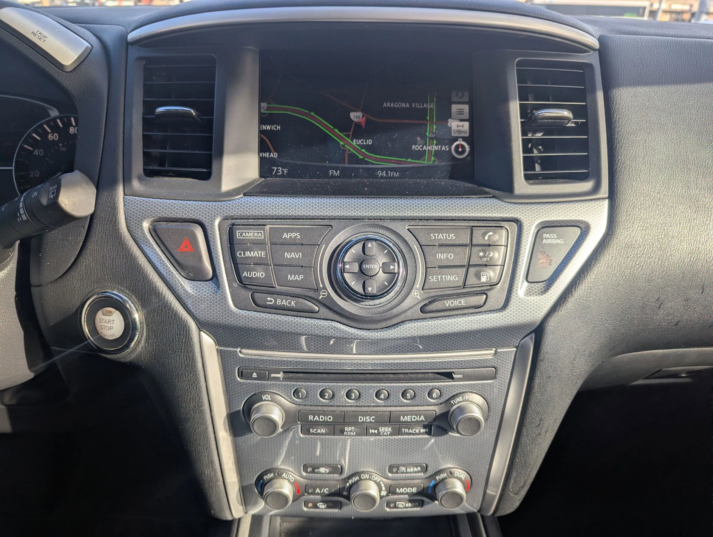 Used 2018 Nissan Pathfinder SL w/ SL Premium Package image 15