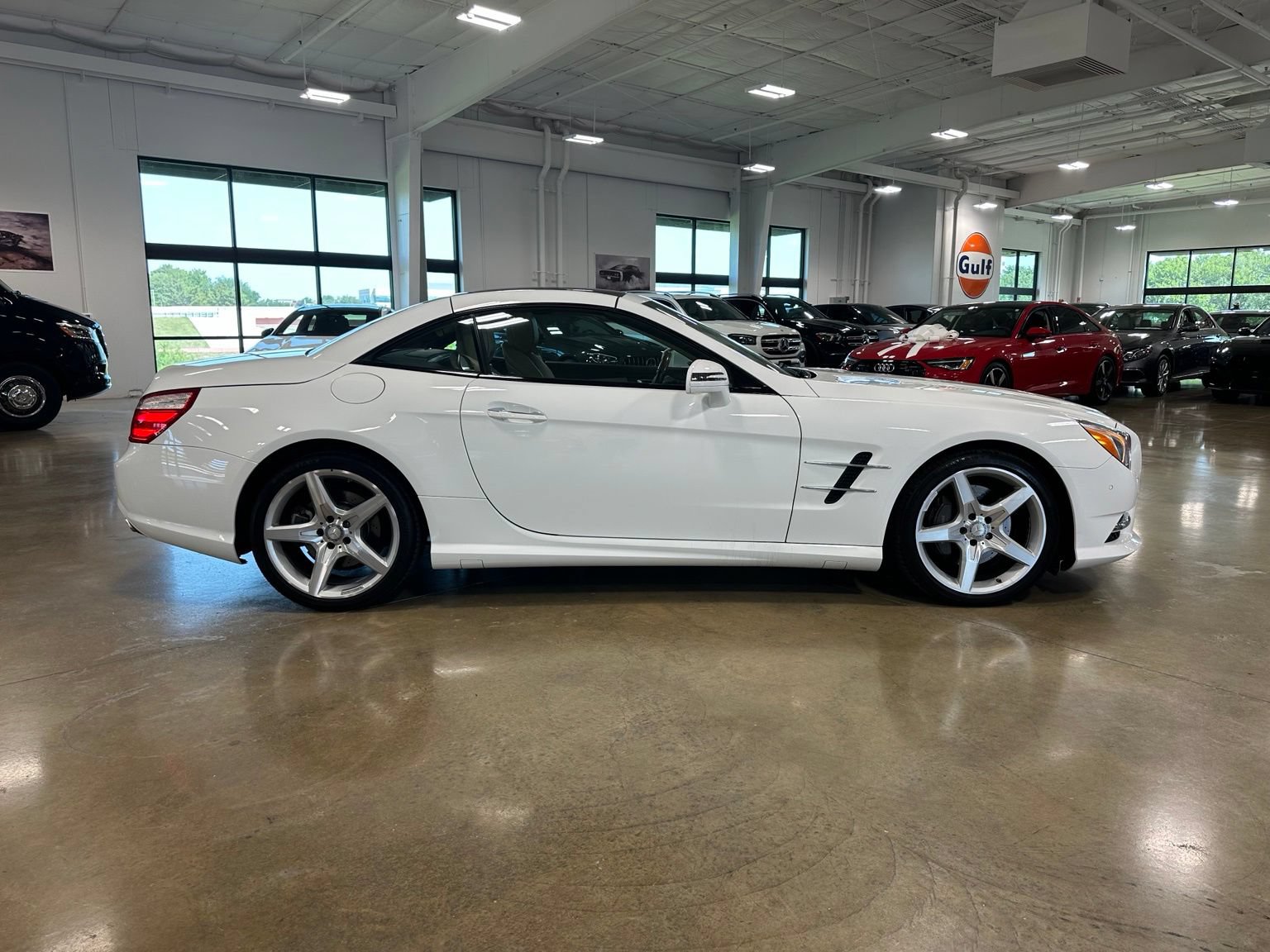Used 2016 Mercedes-Benz SL 550 image 17