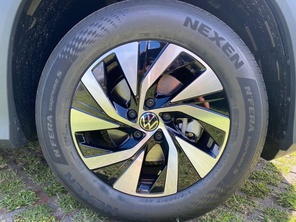 New 2026 Volkswagen Tiguan S FWD image 27