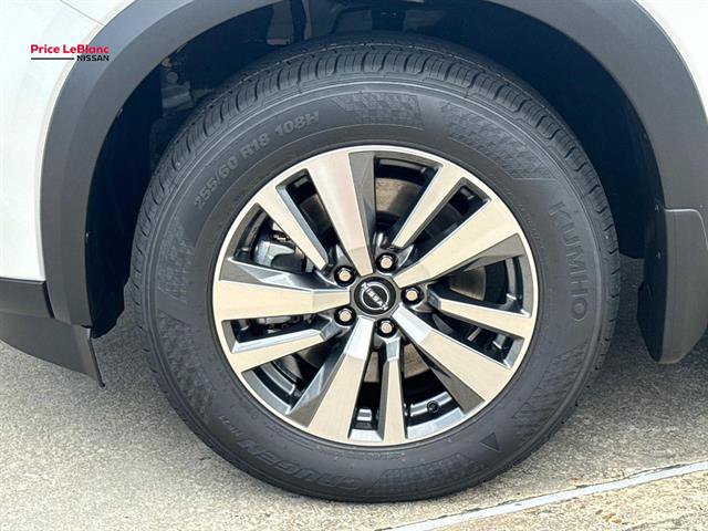 New 2026 Nissan Pathfinder SL FWD image 4
